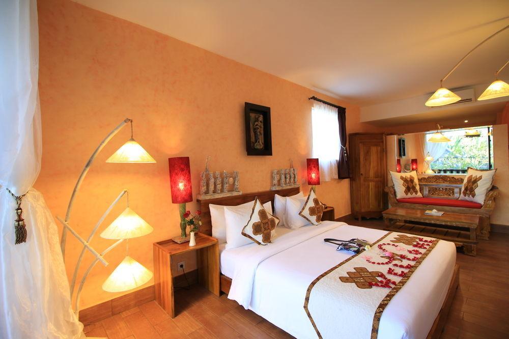 Petit Hotel Bali Убуд Екстериор снимка