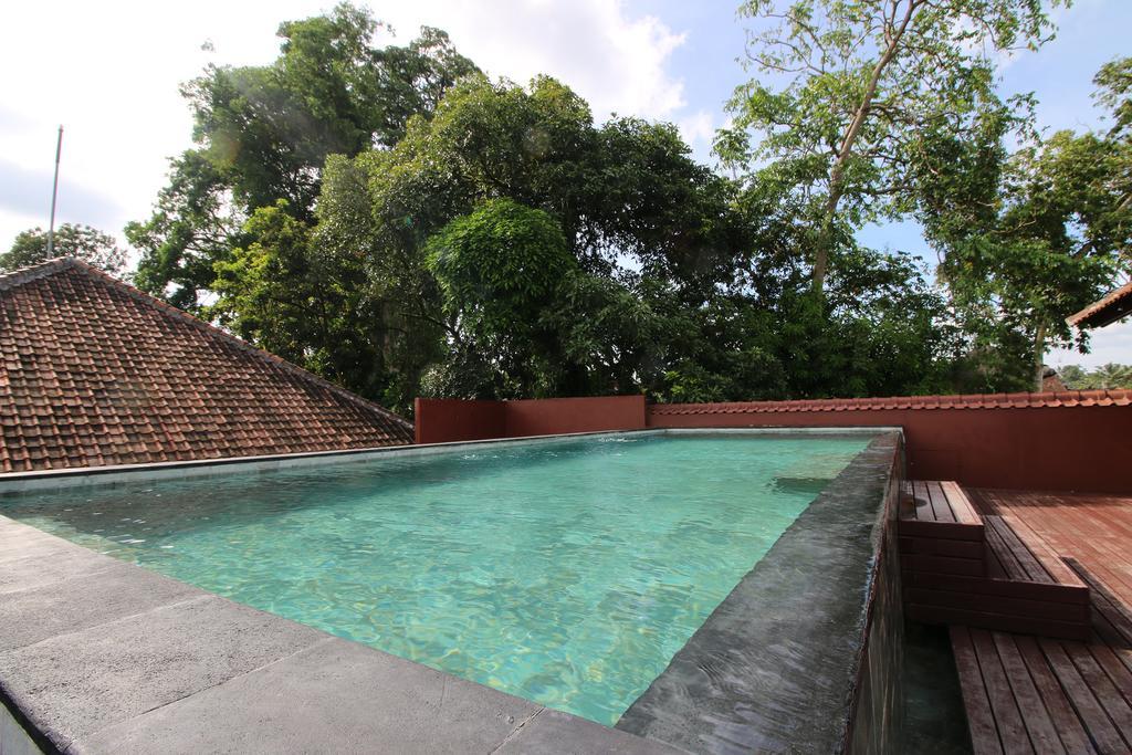 Petit Hotel Bali Убуд Екстериор снимка