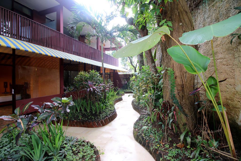 Petit Hotel Bali Убуд Екстериор снимка