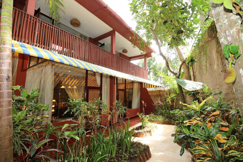 Petit Hotel Bali Убуд Екстериор снимка