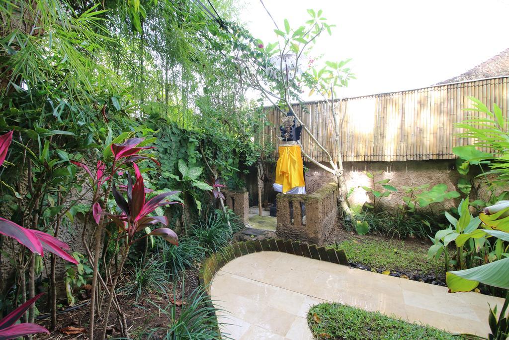 Petit Hotel Bali Убуд Екстериор снимка
